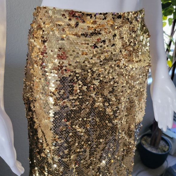 Marc Jacob's Gold Sequin Skirt-NEW YEARS EVE PERFECTION - Picture 3 of 8